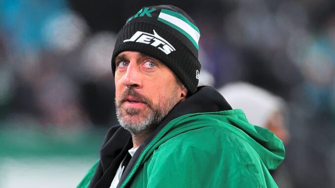 aaron-rodgers-reveals-he-hasnt-joined-steelers