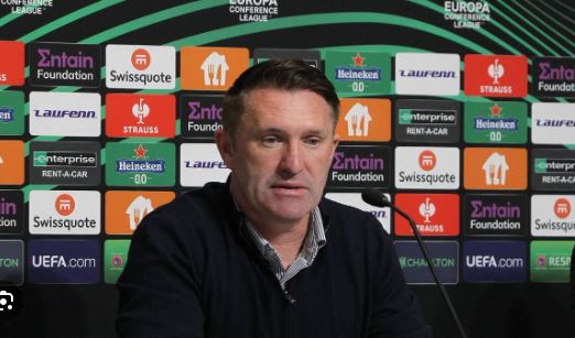 „Friss hírek: Törés nélkül érkezett bejelentés.“: A Ferencváros tárgyalásokat folytat két kiemelkedő sztárjátékos szerződtetéséről.“
