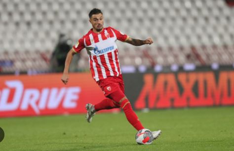 „Zvanično: Defanzivni vezista FK Crvena zvezda, Rade Krunić, raskinuo je ugovor sa klubom i saopštio da odlazi.”