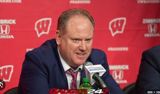 I'm thrilled to be here, and I want to continue working for this fantastic club. John Blackwell and the Wisconsin Badgers basketball team have just decided to extend their contract.