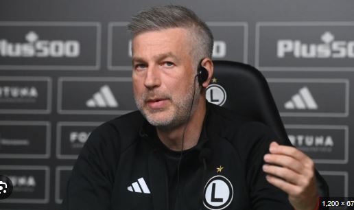 Trzech z najbardziej sensacyjnych zawodników Legii Warszawa oficjalnie zadeklarowało chęć odejścia z klubu i odmówiło podpisania nowego kontraktu.